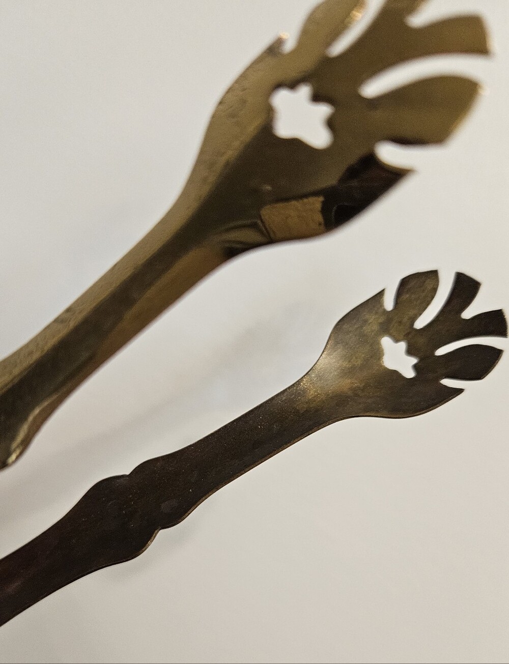 Small Brass Tongs - Picture 6 of 8